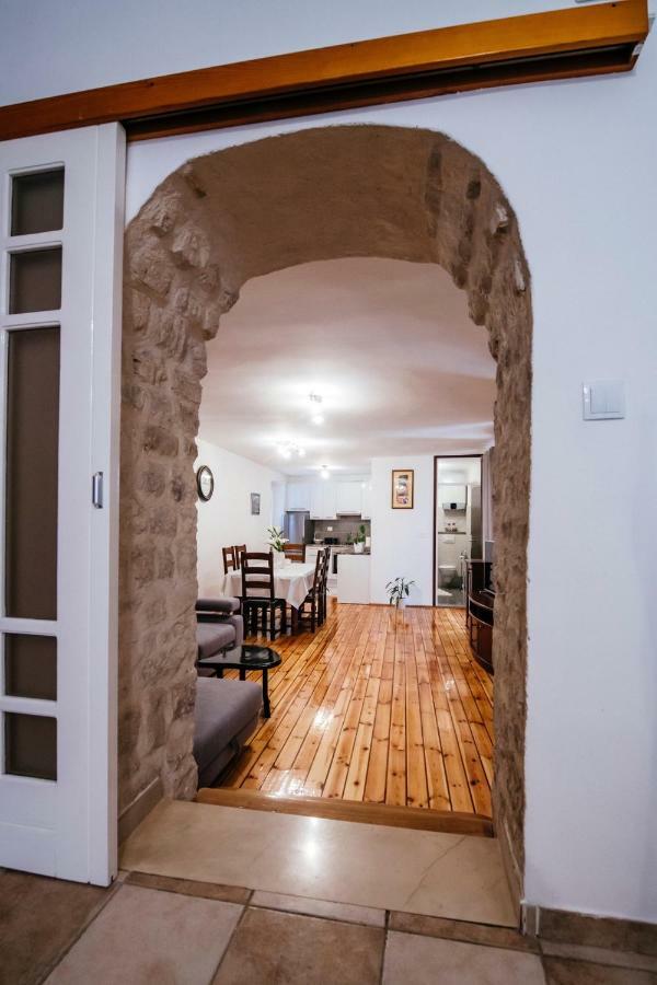 Heart Of Town Apartment Zadar Exterior photo